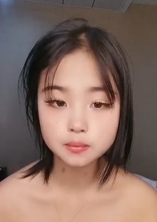 Сȫ¶º˿ŮС